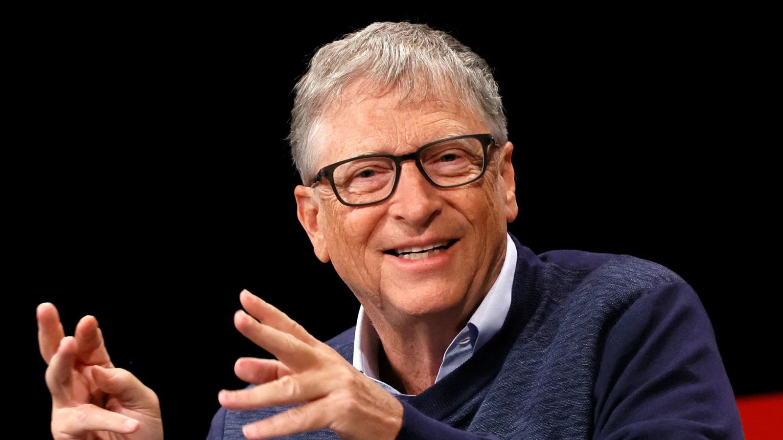 Bill Gates – Architect of the Software Empire and Pioneer of Global Philanthropy