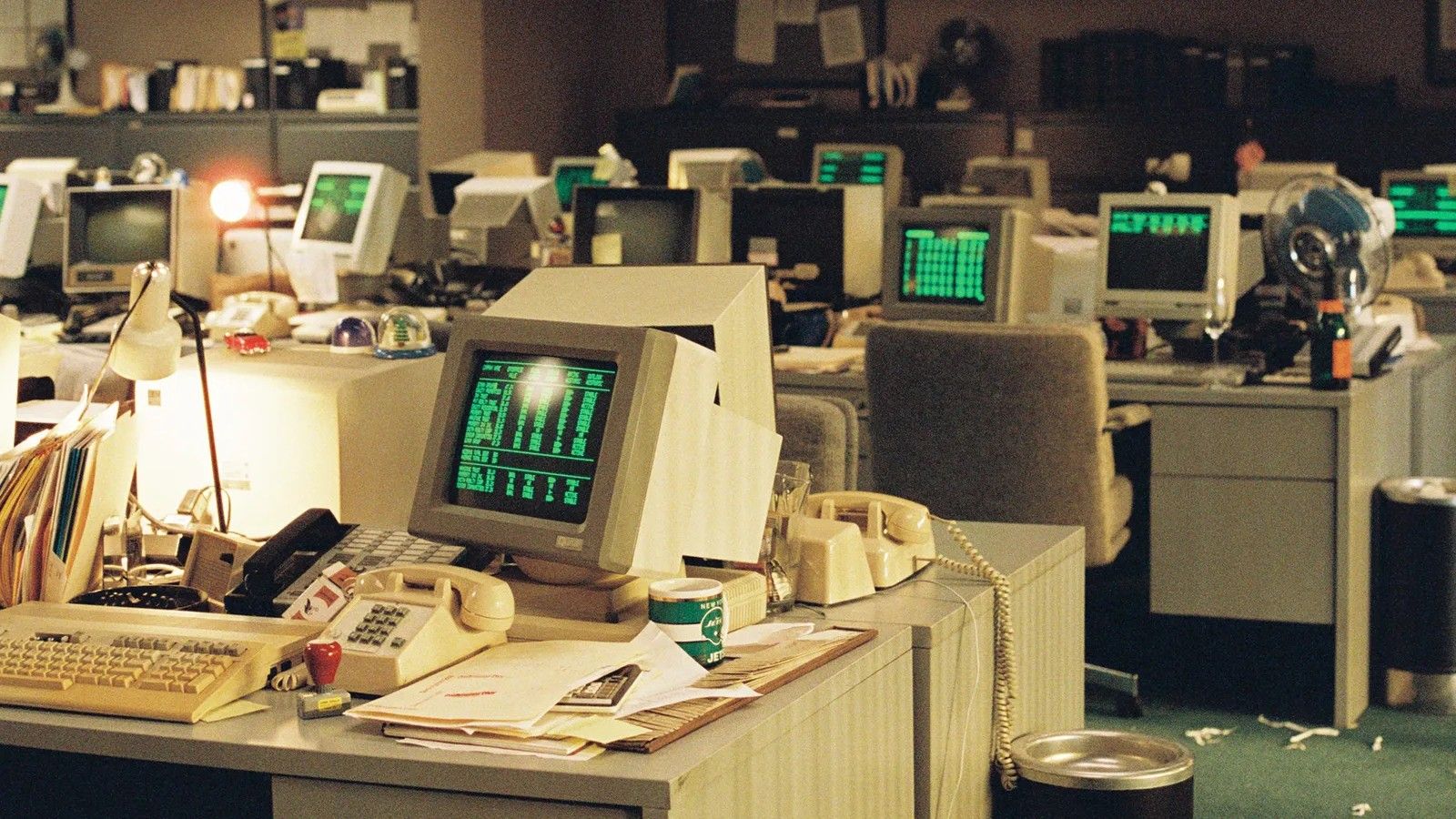 Discover the Exciting Stories of the IT Industry from the 1980s Discover the Exciting Stories of the IT Industry from the 1980s